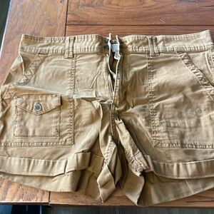 Time and tru size 14 shorts